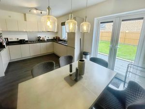 Photo 11- click for photo gallery